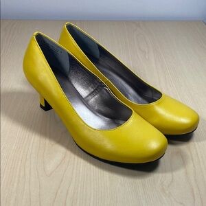 Yellow Kitten Heel Pumps with Classic Design
